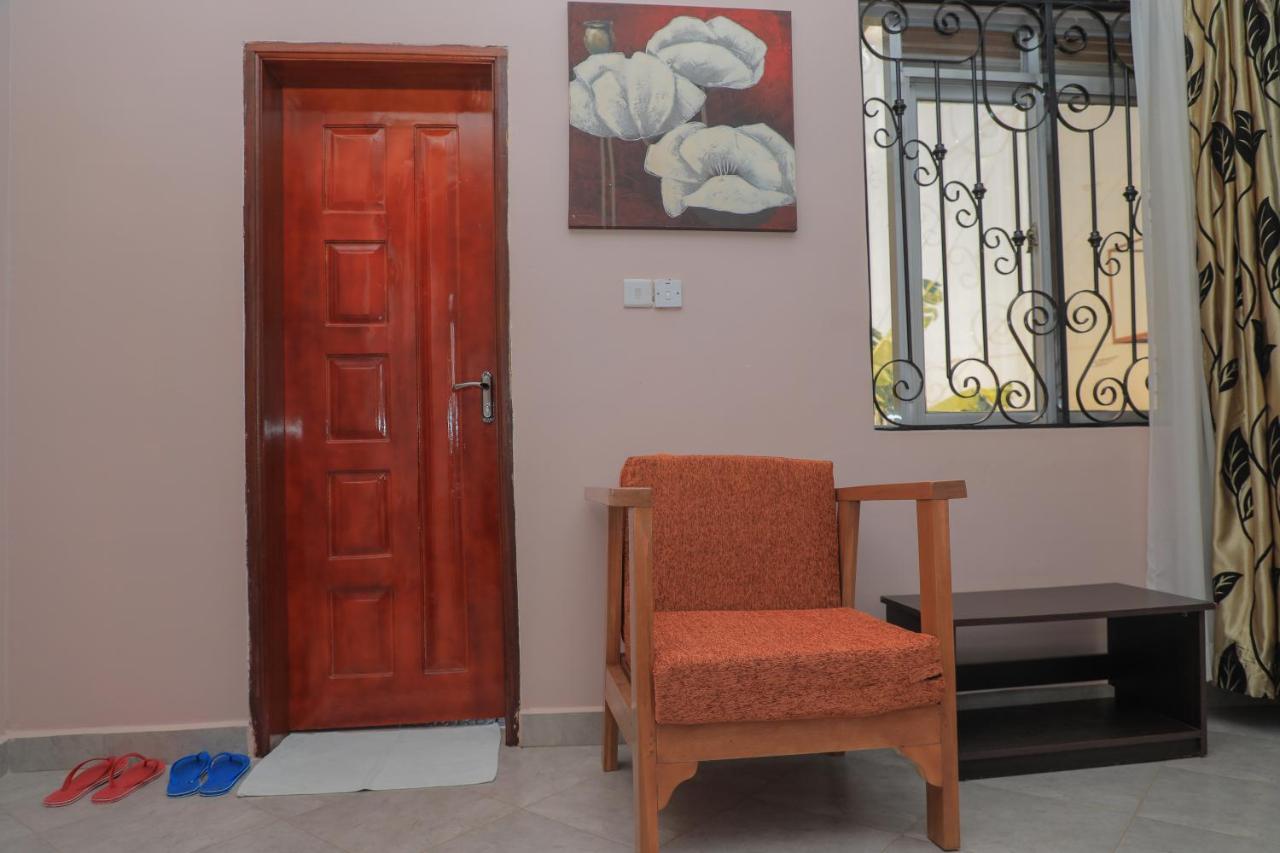 Silver Oaks Hotel Boma Fort Portal Kültér fotó