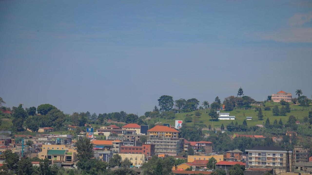 Silver Oaks Hotel Boma Fort Portal Kültér fotó