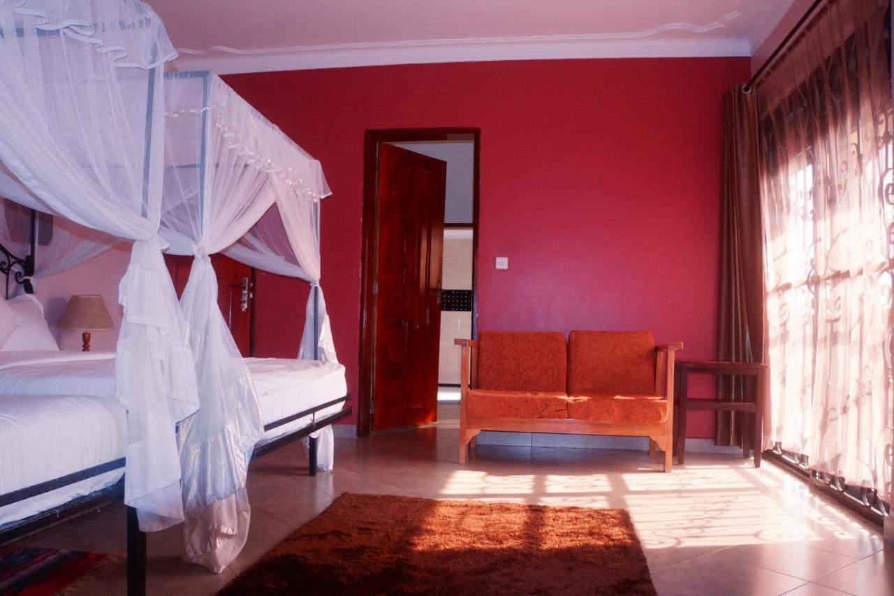 Silver Oaks Hotel Boma Fort Portal Kültér fotó