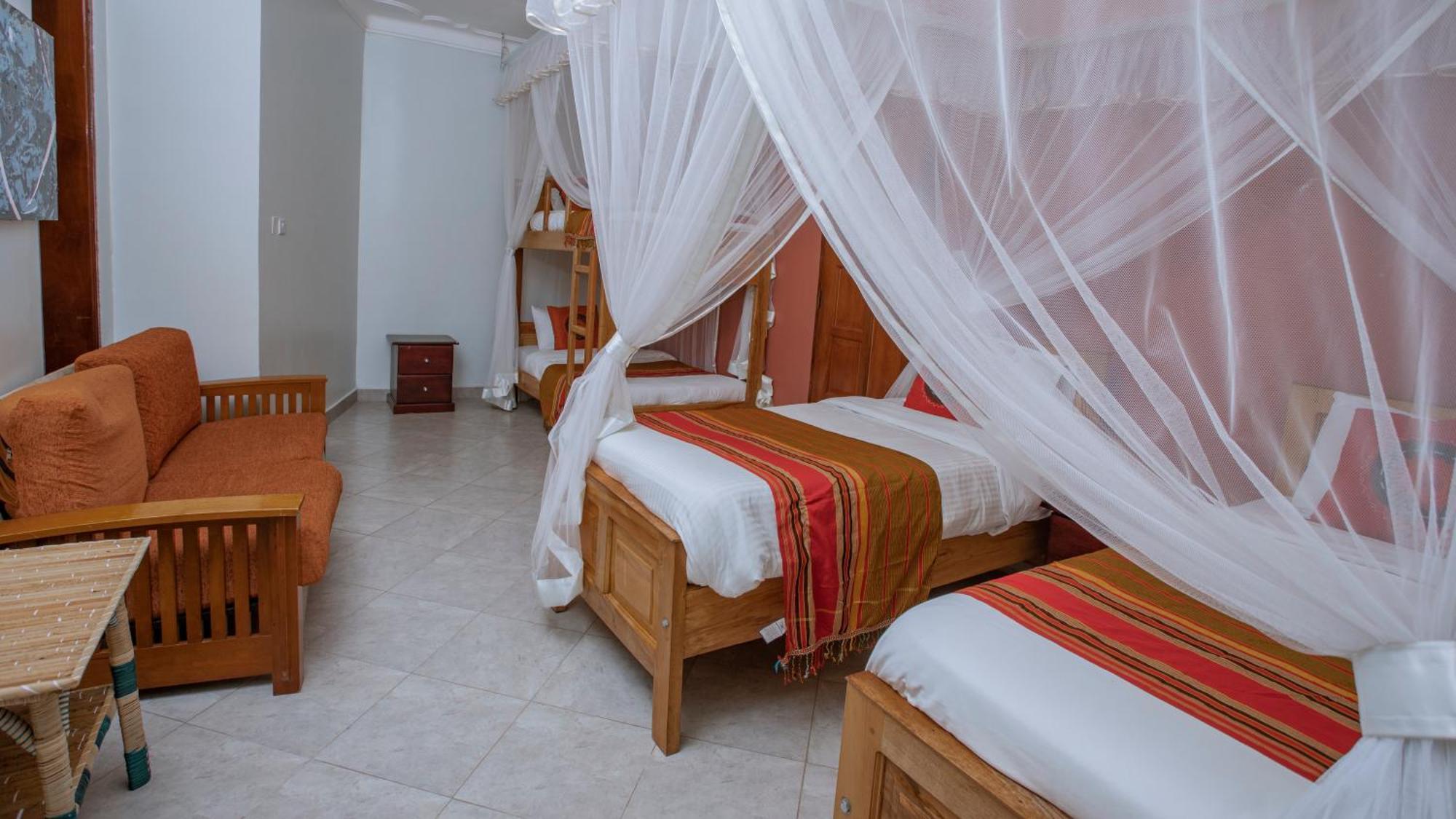 Silver Oaks Hotel Boma Fort Portal Kültér fotó
