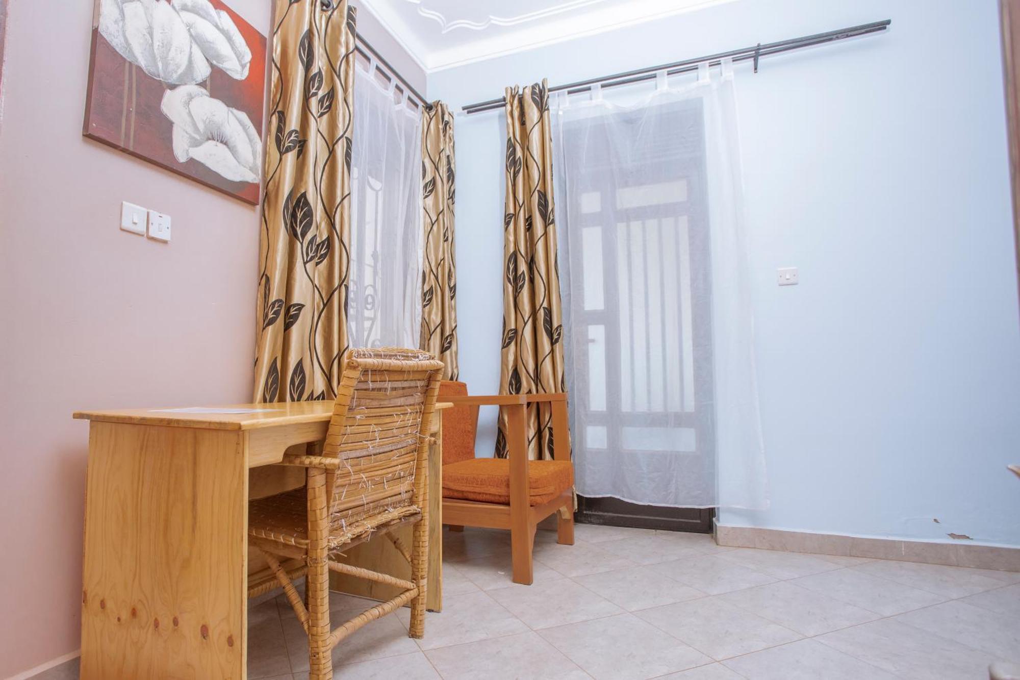 Silver Oaks Hotel Boma Fort Portal Kültér fotó